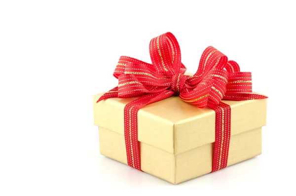 Geschenk-Box isoliert weißen Hintergrund — Stockfoto