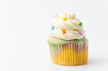 Gökkuşağı cupcake