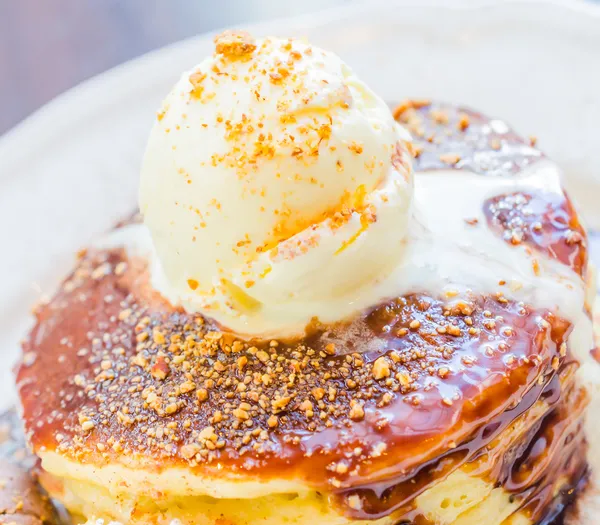 Icecream pancake — Stock Photo, Image