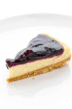 Yaban mersinli cheesecake