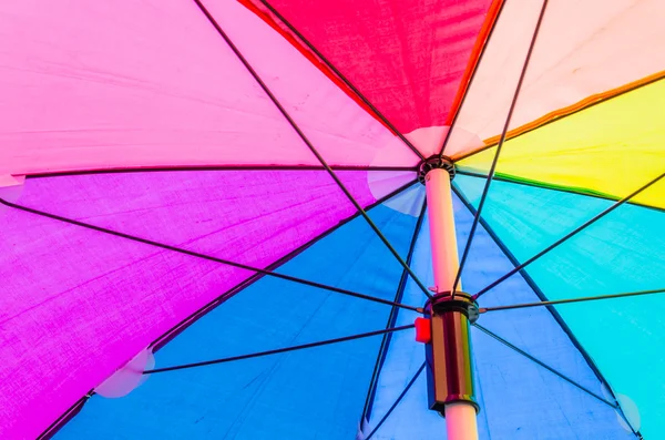 renkli şemsiye