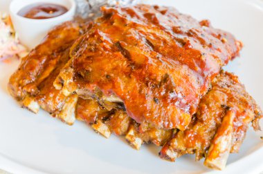 Barbekü kaburga biftek