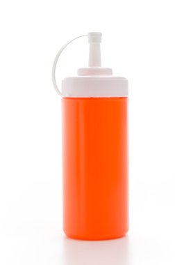 sos izole şişe beyaz arka plan