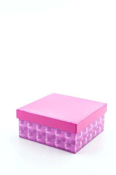 Caixa de presente rosa isolado fundo branco — Fotografia de Stock