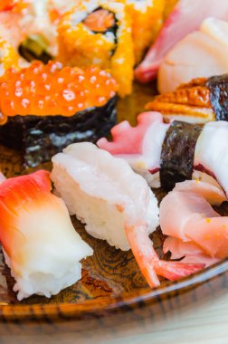 Sushi 'yi kapat.