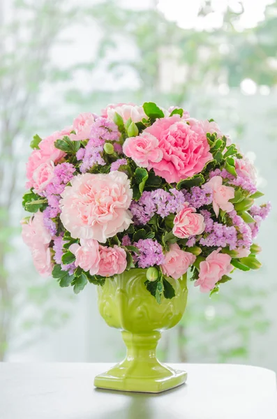 Bouquet in vaso — Foto Stock