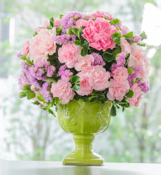 Bouquet in vaso — Foto Stock