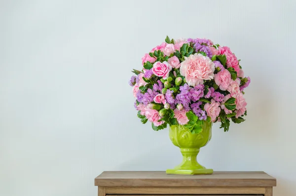 Bouquet in vase — Stock Photo, Image