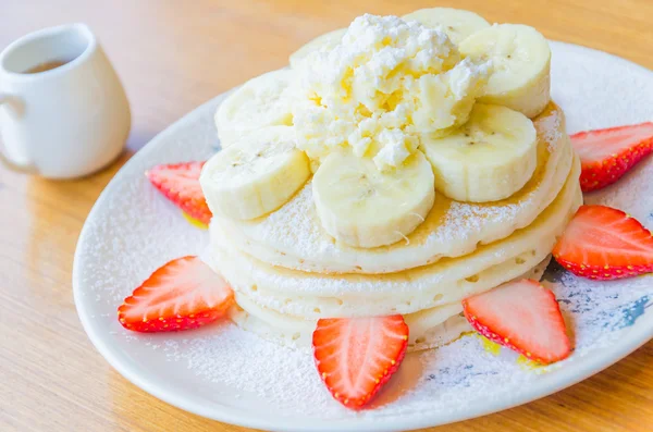 Pancake banana alla fragola — Foto Stock