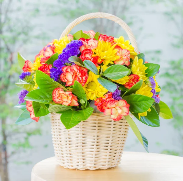 Cesta de flores — Foto de Stock