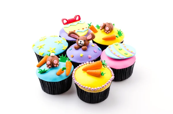 Páscoa cupcakes isolado fundo branco — Fotografia de Stock