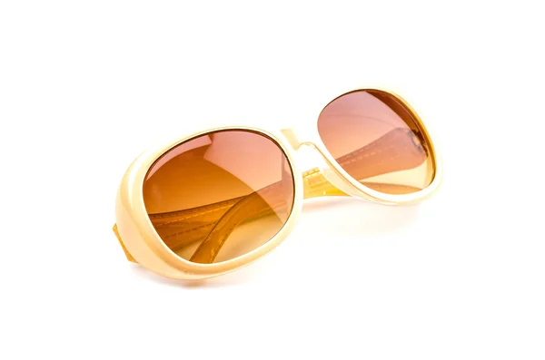 Lunettes de soleil isolé fond blanc — Photo