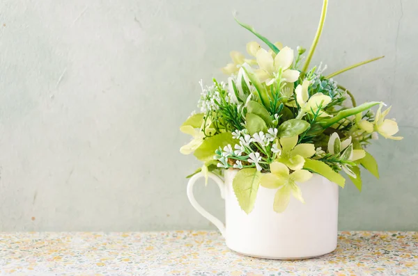Букет квітка у вазі — стокове фото