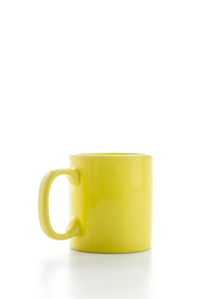 Taza de color aislada en blanco — Foto de Stock