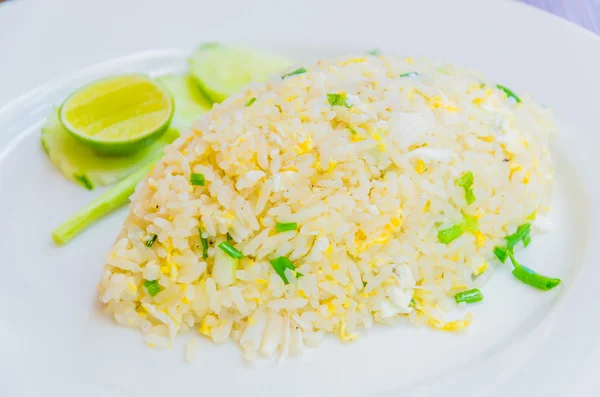 Жареный рис — стоковое фото