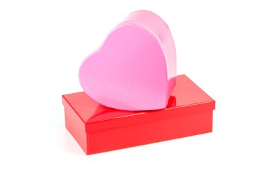 Pembe Kalp izole kutusu beyaz arka plan
