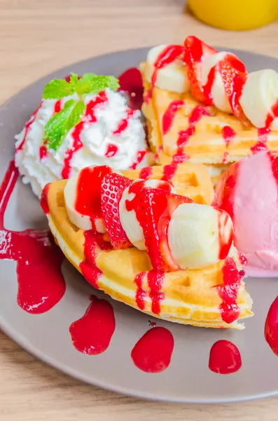 Crêpe banane fraise — Photo