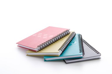 dizüstü bilgisayar beyaz üzerine izole edildi