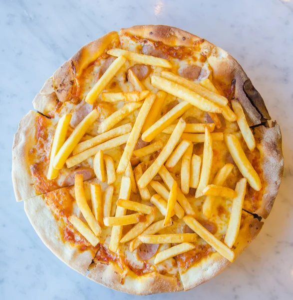 法式炸薯条披萨 — 图库照片
