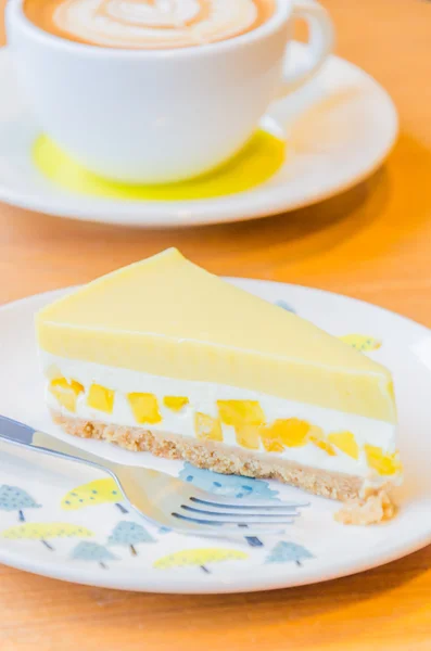 Mango cheesecake — Stock Photo, Image