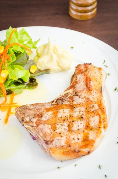 Chuletas de cerdo — Foto de Stock