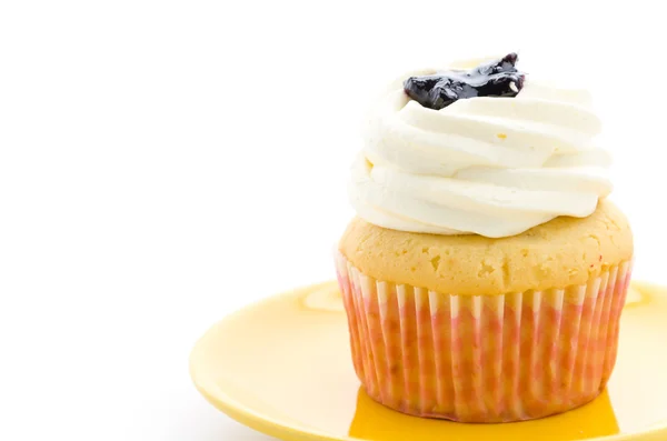 Cupcake isolati su sfondo bianco — Foto Stock