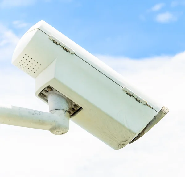 CCTV na błękitne niebo — Zdjęcie stockowe