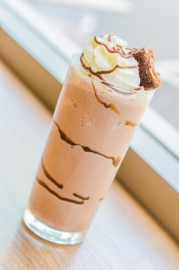 çikolatalı tatlılar