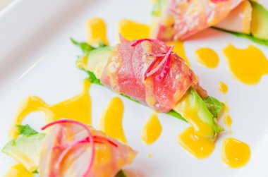 sashimi avokado Japon gıda