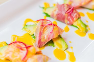 sashimi avokado Japon gıda