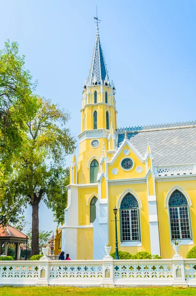 Wat niwet thammaprawat Tempelplatsens kyrka — Stockfoto