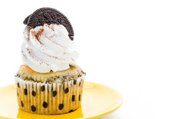 Cupcakes isolerad på vit bakgrund — Stockfoto