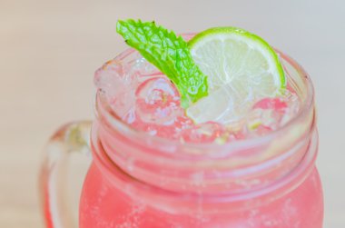 Pembe Limonata