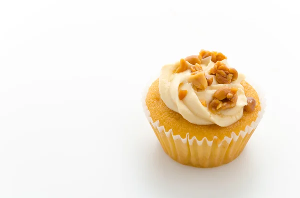 Nuts cupcake isolato su sfondo bianco — Foto Stock