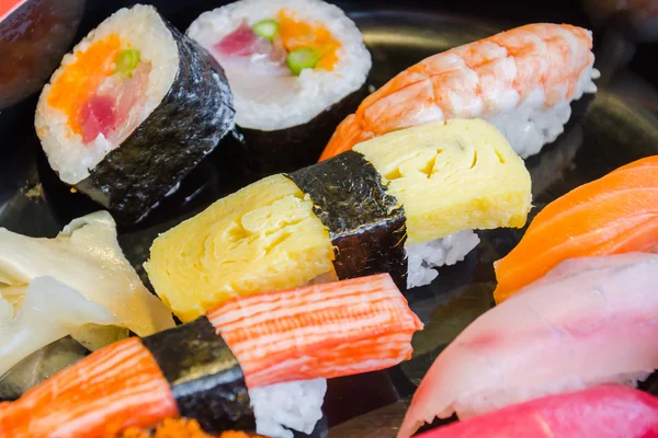 Japanisches Sushi — Stockfoto