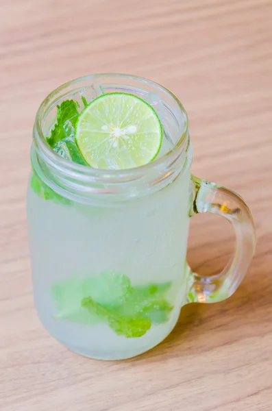 Mint lime soda — Stock Photo, Image
