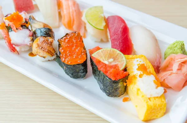 Sushi japonez — Fotografie, imagine de stoc