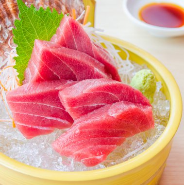 ton balıklı sashimi