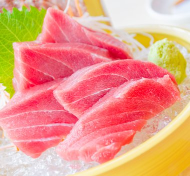 ton balıklı sashimi