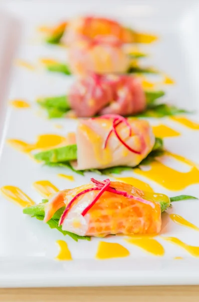 Sashimi-Avocado — Stockfoto