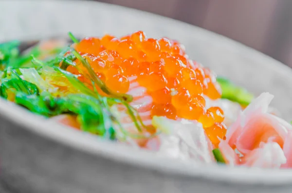 Ensalada de salmón comida japonesa — Foto de Stock