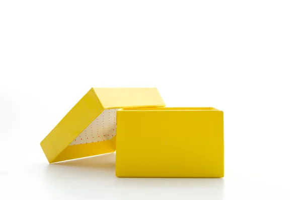 Caja de regalo amarillo — Foto de Stock