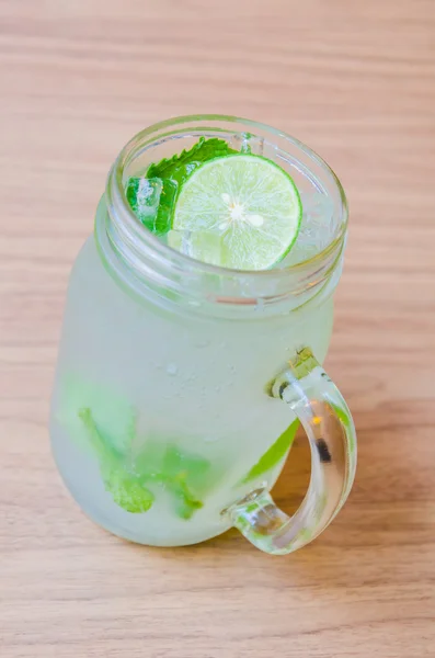 Soda alla menta e lime — Foto Stock