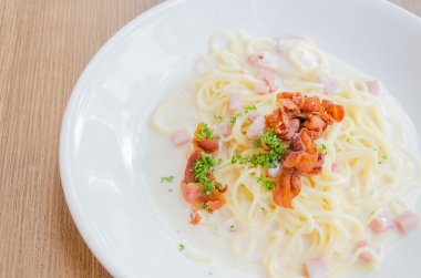 spagetti carbonara