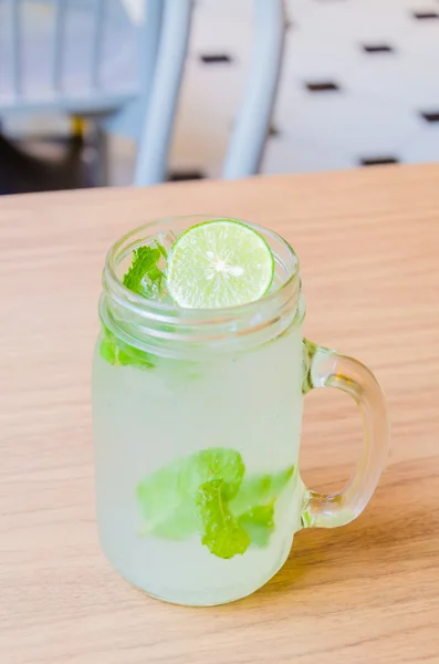 Mint lime soda — Stock Photo, Image