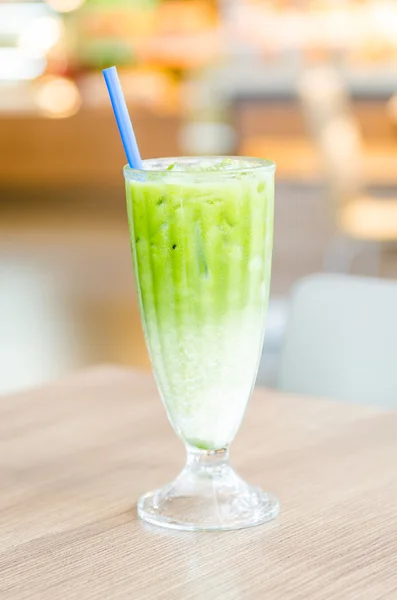 Latte de chá verde gelado — Fotografia de Stock