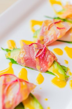 sashimi avokado Japon gıda