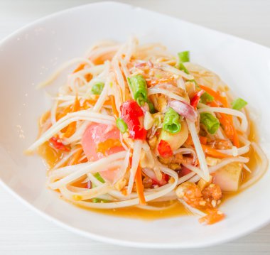 Yeşil papaya salatası