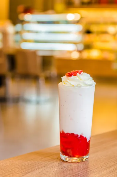 Strawberry smoothie — Stock Photo, Image