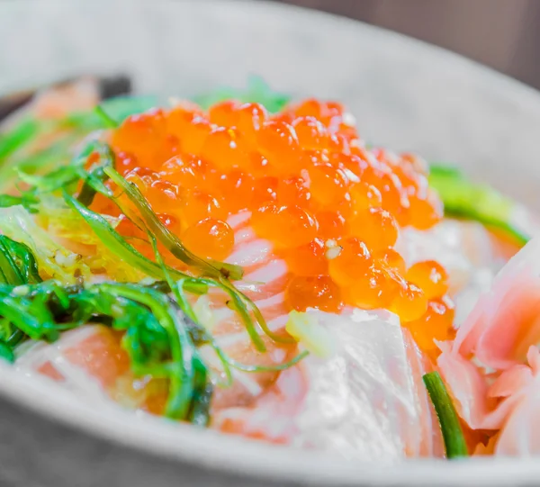 三文鱼沙拉日本料理 — 图库照片